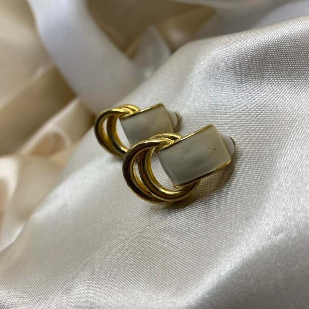 Vintage Gold Tone Ivory Enamel Double Loop Clip-On Earrings 1970s